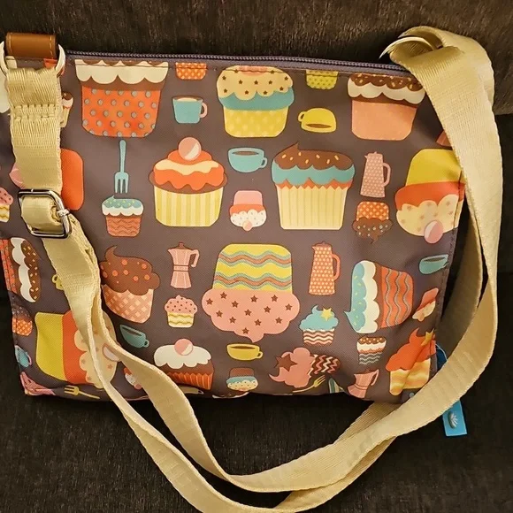 🧁Lily Bloom Colorful Cupcake Crossbody Bag - Picture 2 of 12